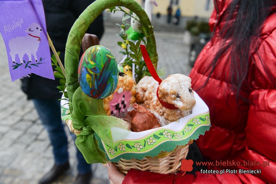 Dostatek w koszykach