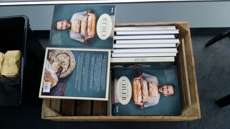 Świeże pieczywo na majówkę - foto