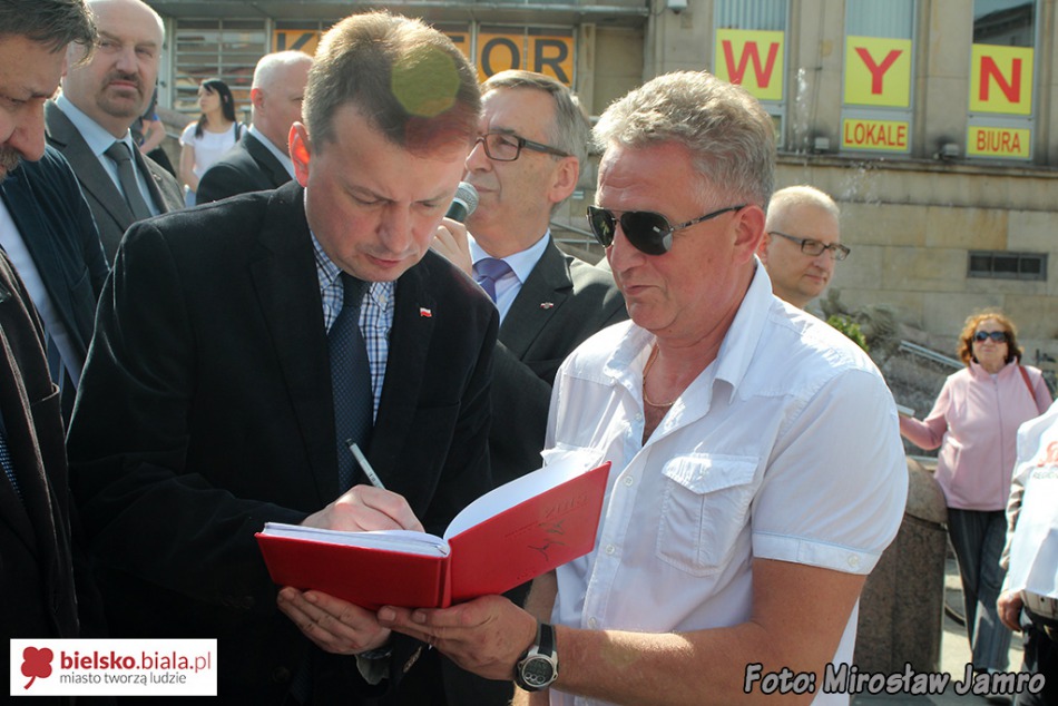 Uliczna akcja wyborcza PiS - foto