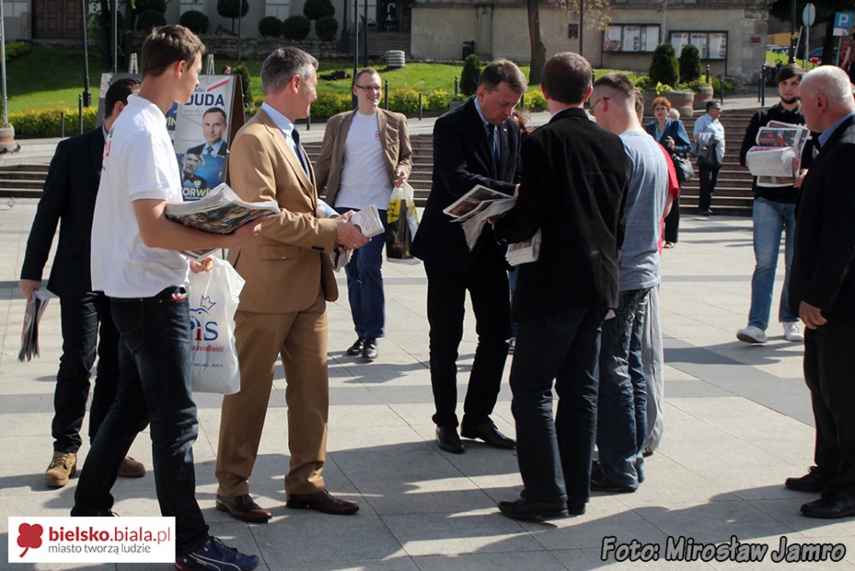 Uliczna akcja wyborcza PiS - foto