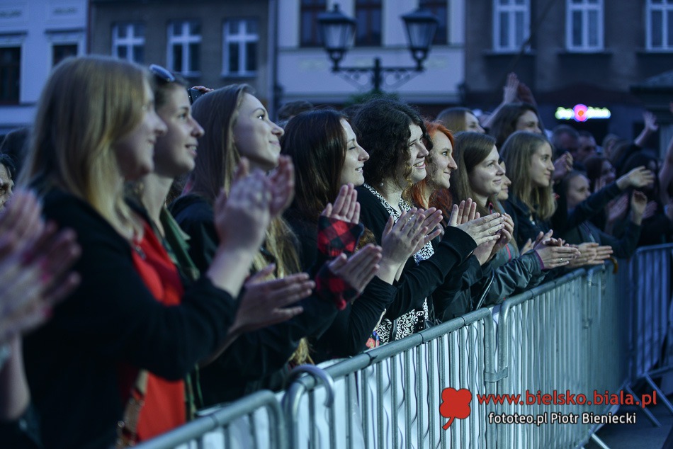 Fascynujący świat w namiocie - foto