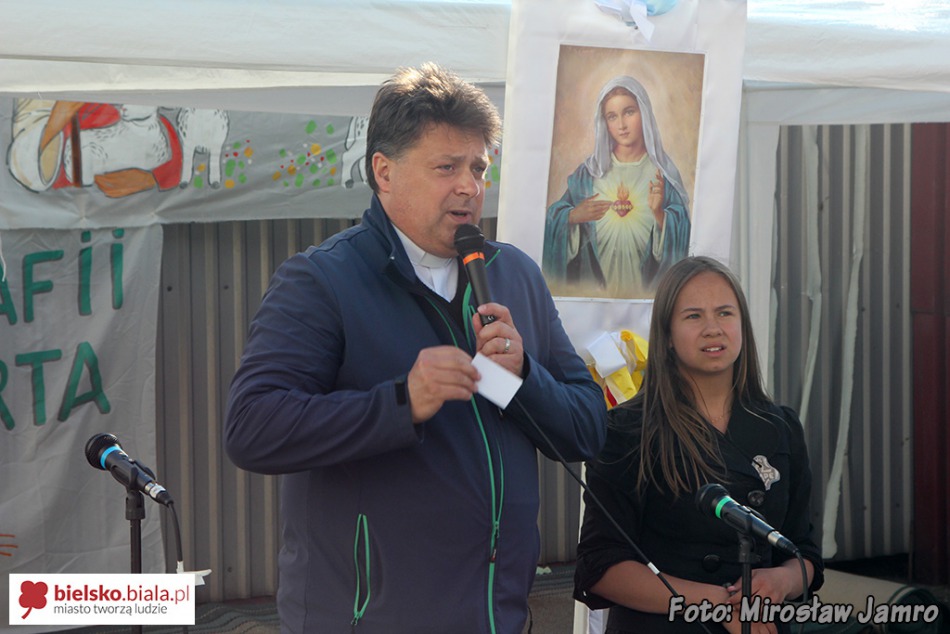 Grali o puchar proboszcza - foto