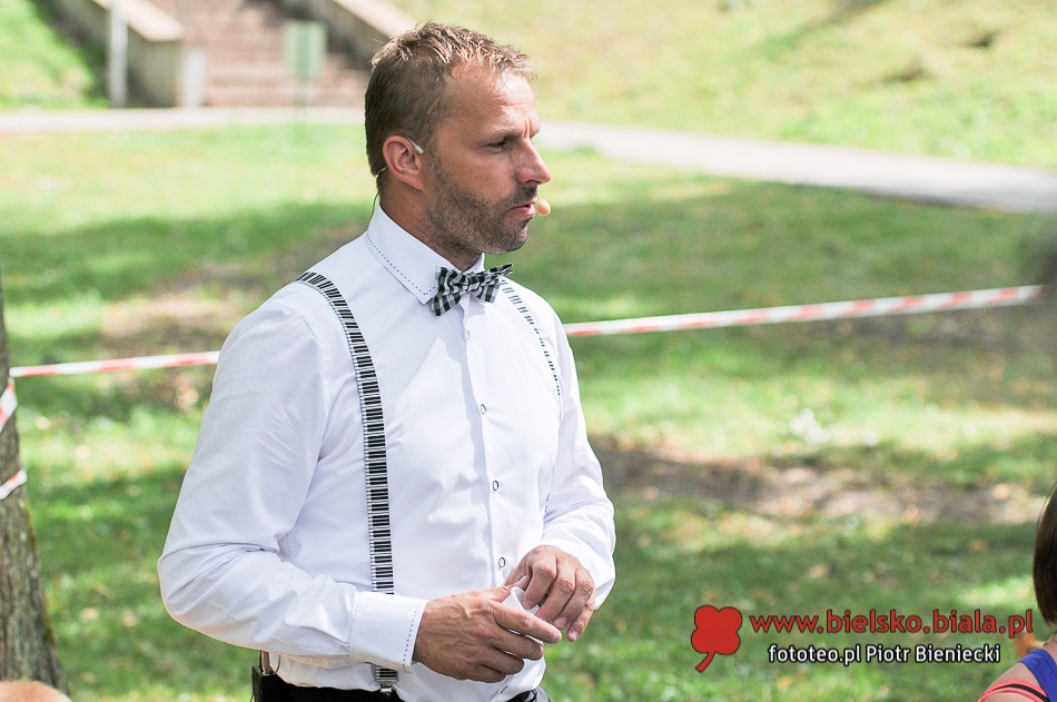Wyścigi wózków z dziećmi - galeria