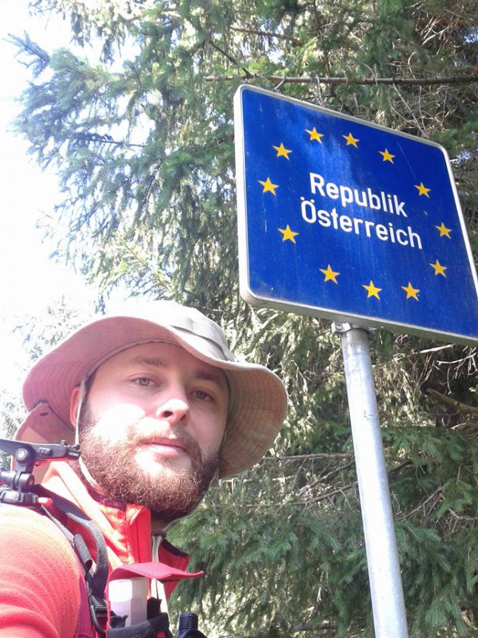 Trzy tysiące kilometrów pieszo