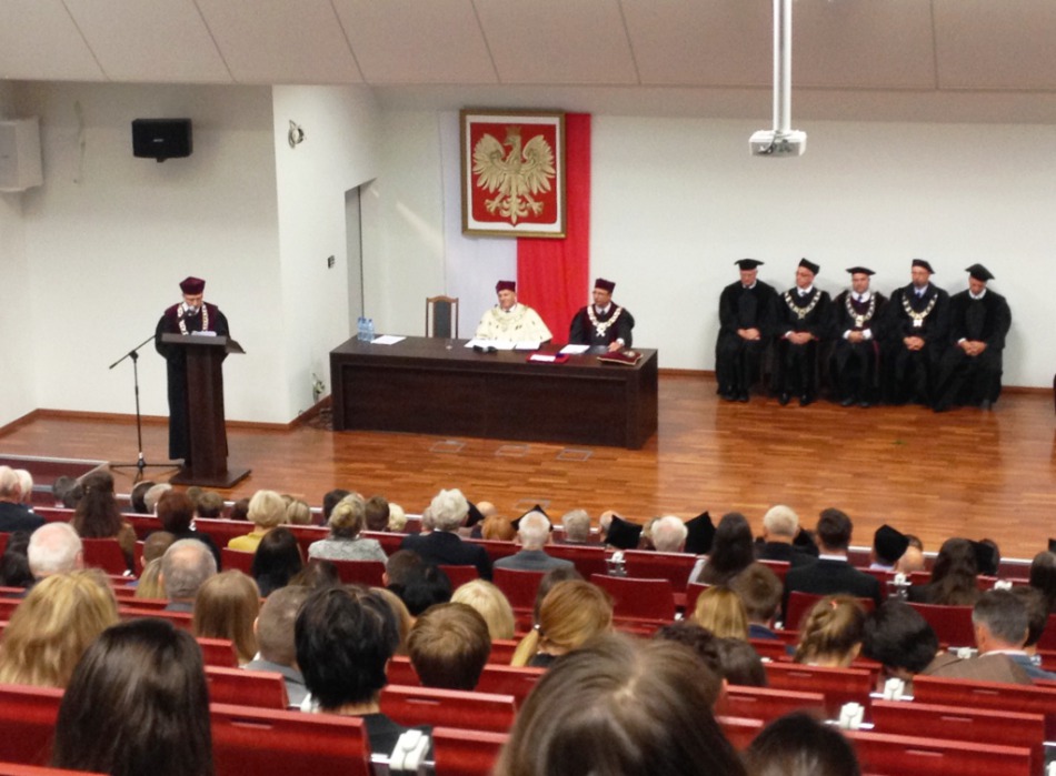 Rektor chce nadal służyć - foto