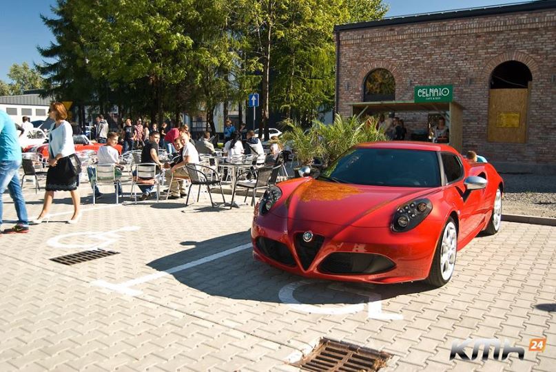 Uczta dla fanów motoryzacji - foto