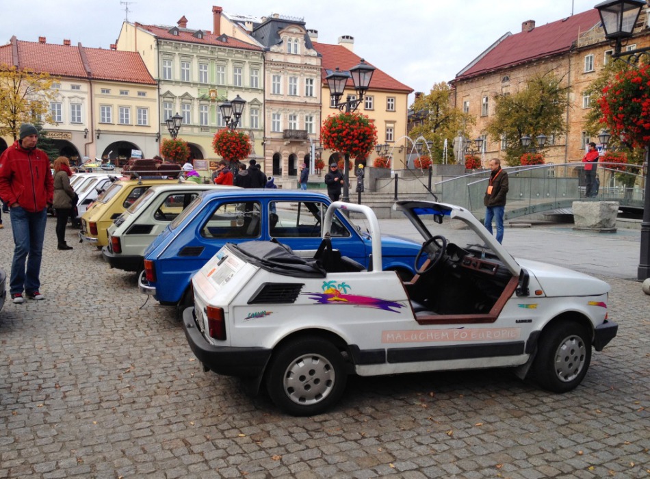 Maluch rządzi na Rynku - foto