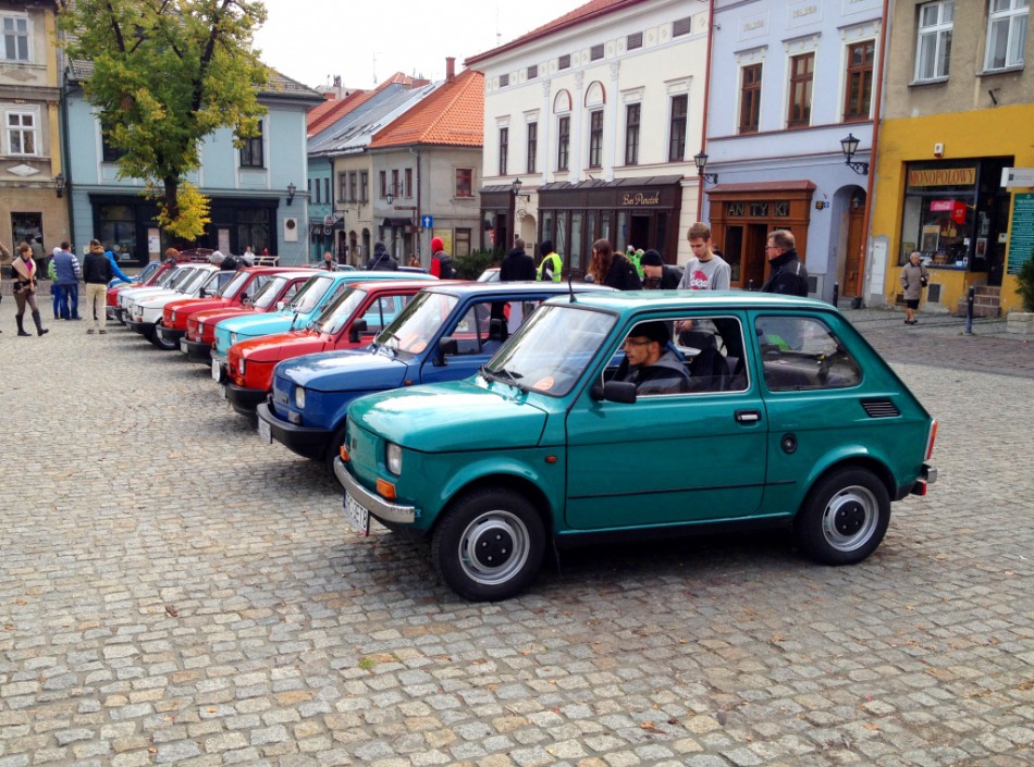 Maluch rządzi na Rynku - foto