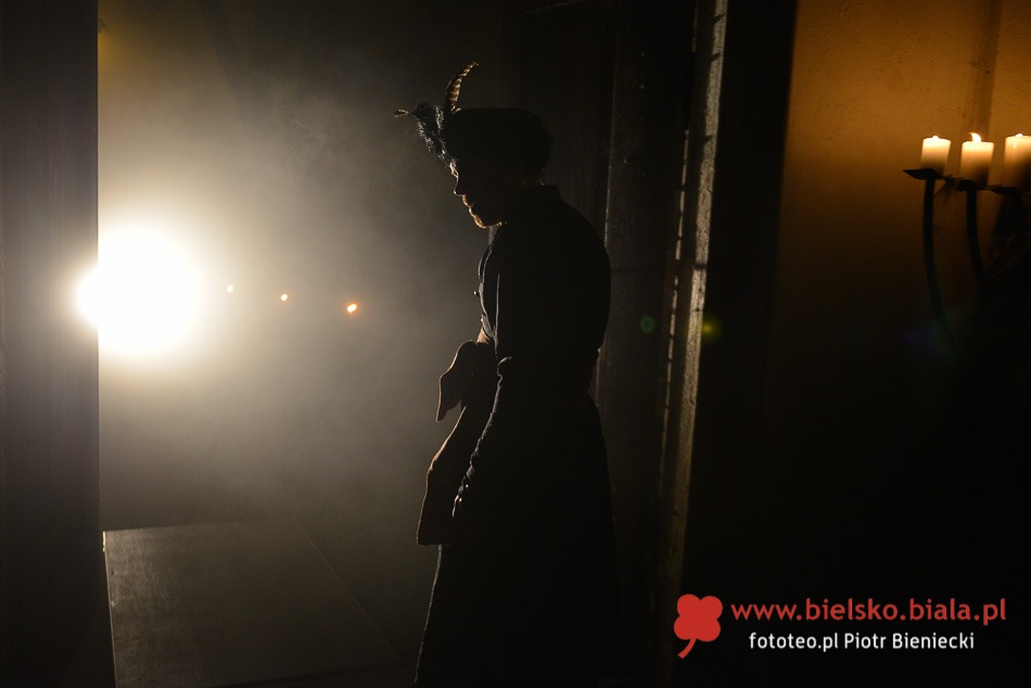 Teatr na cmentarzu