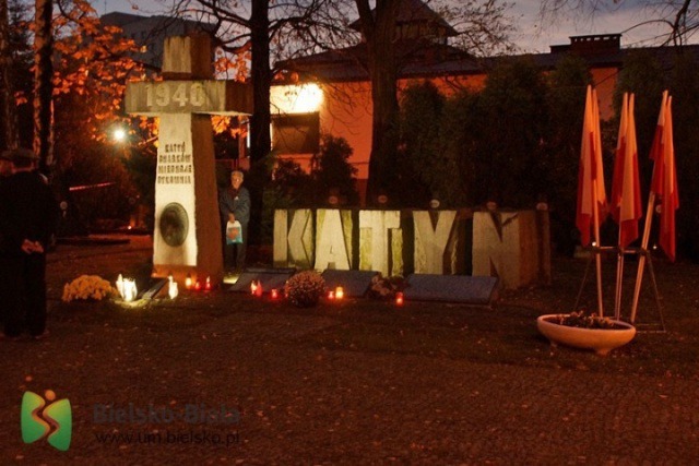 Przemarsz z pochodniami - foto