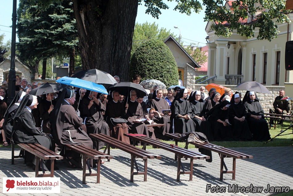 Wielka uroczystość w Hałcnowie - foto