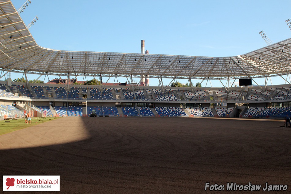 Węgierska murawa na stadionie - foto