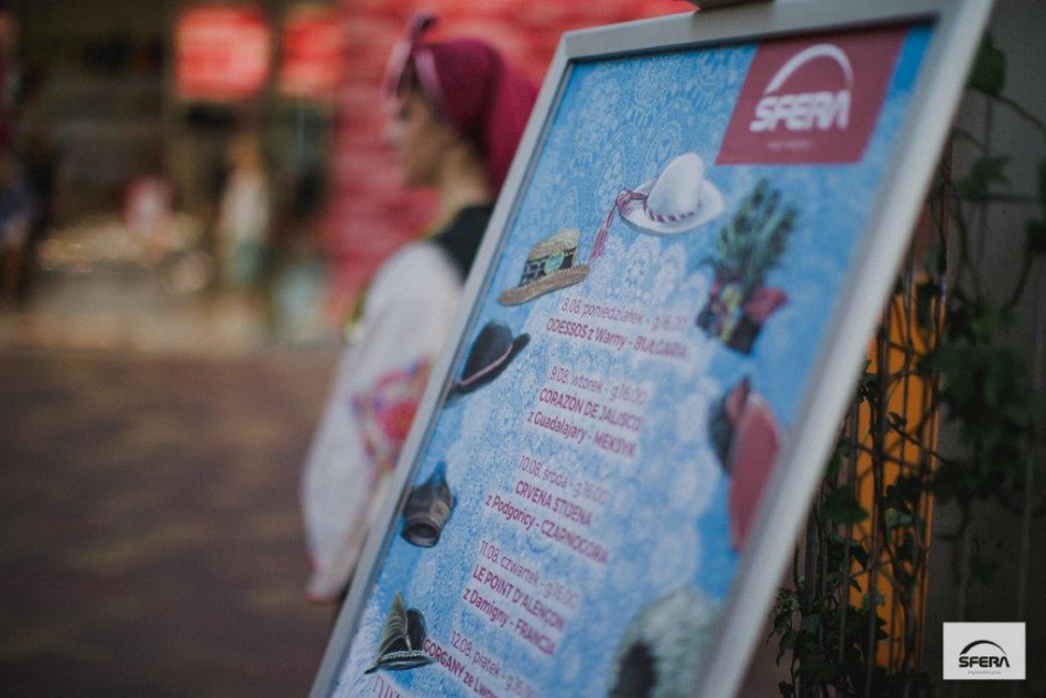 Egzotyka w galerii handlowej - foto