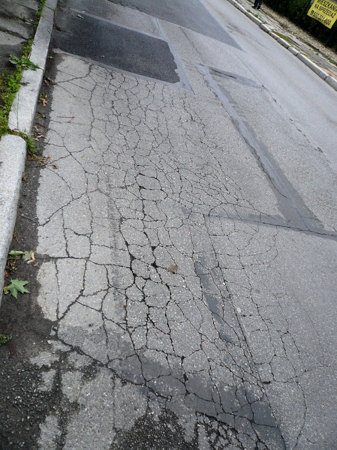 Dziadostwo i papierowe obietnice