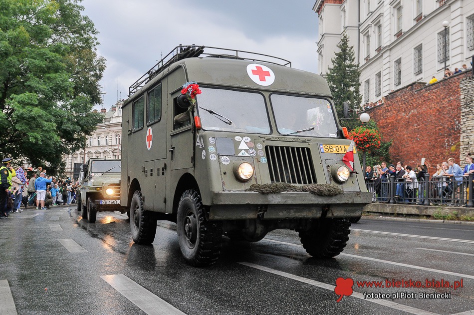 Parada bez czołgów