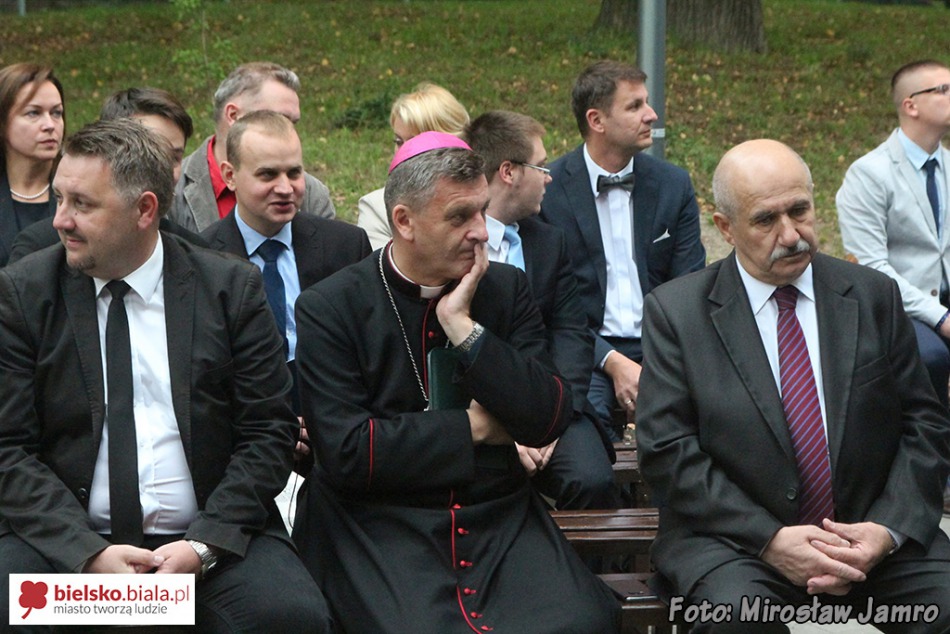 Pierwsi pacjenci w październiku - foto