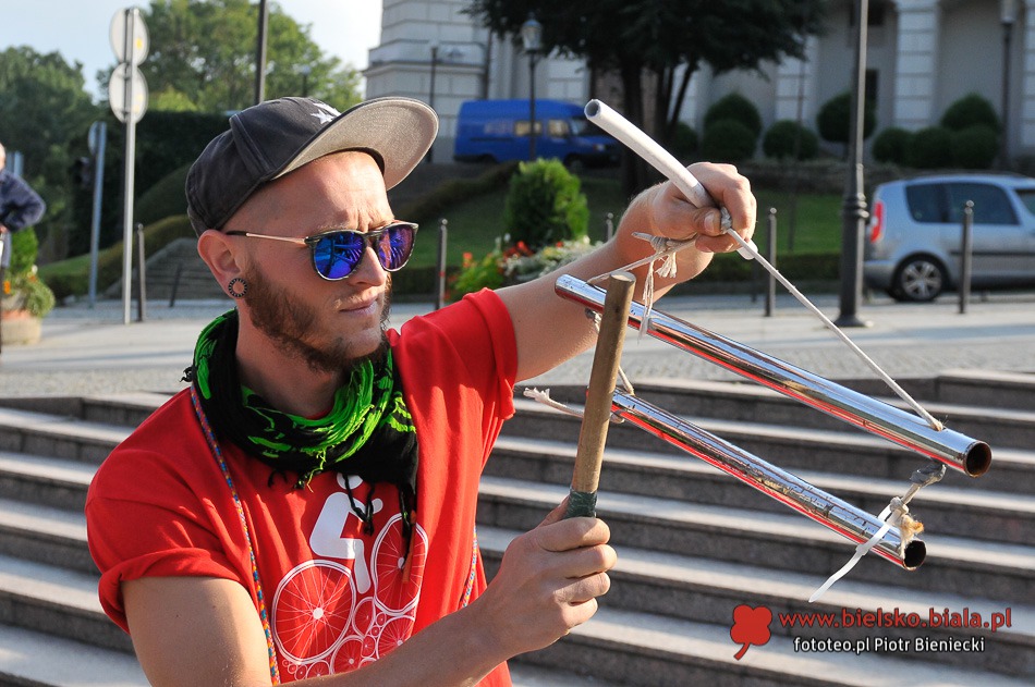 Rower pomaga na placu Chrobrego - foto