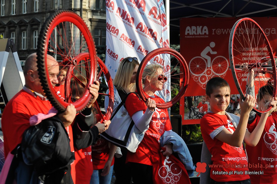 Rower pomaga na placu Chrobrego - foto