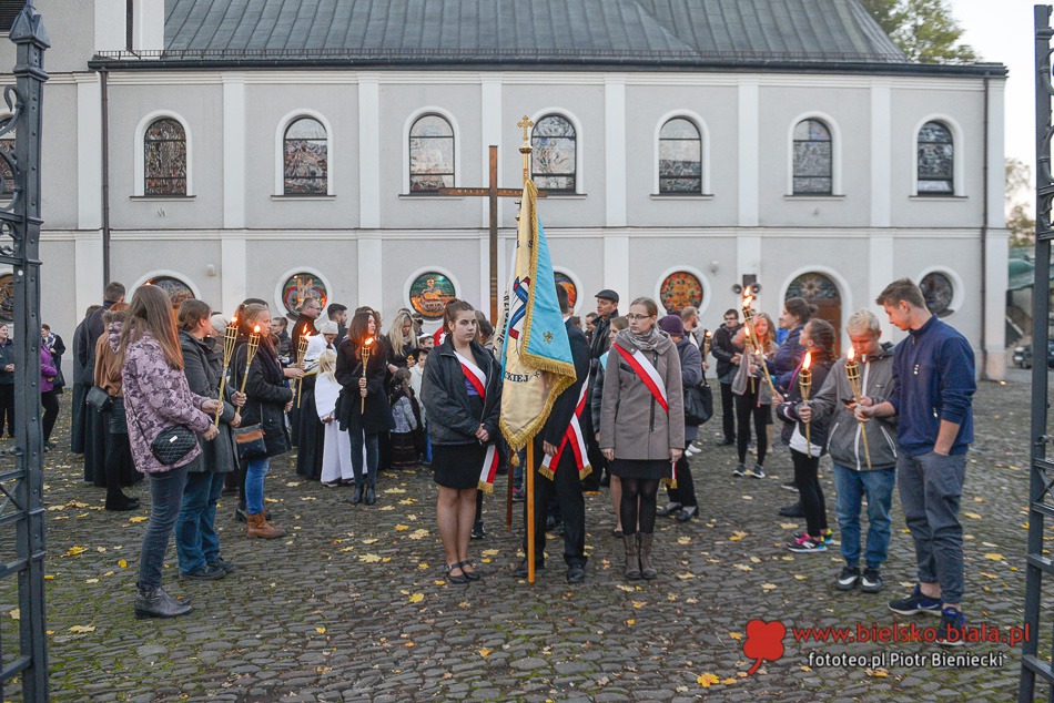 W przebraniach świętych - galeria