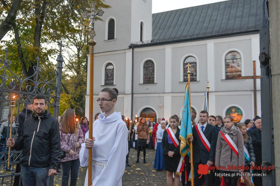 W przebraniach świętych - galeria