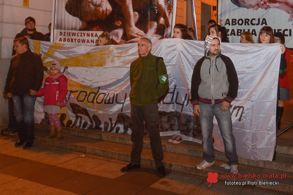 Protest kobiet na placu Chrobrego
