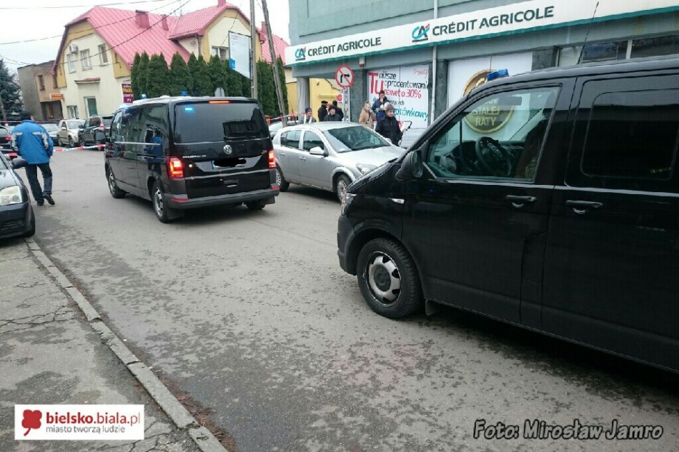 Desperat w zakładzie jubilerskim - foto