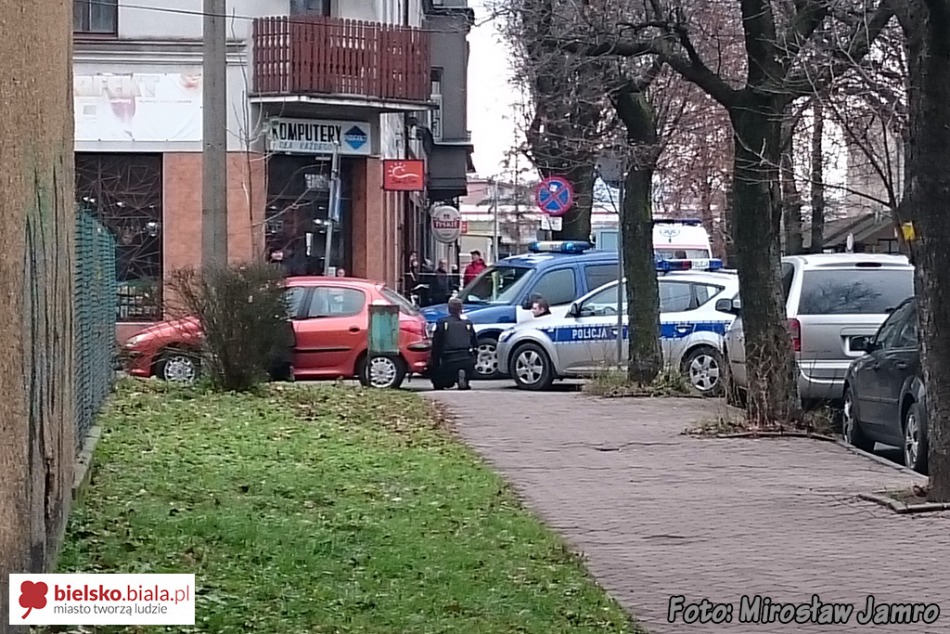Desperat w zakładzie jubilerskim - foto