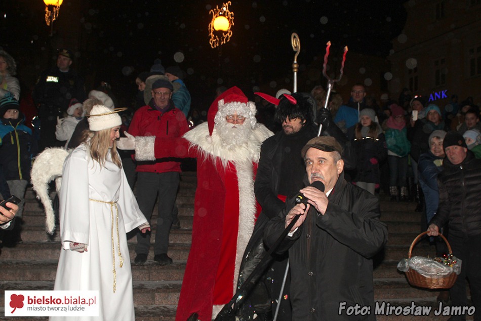 Prezydent odpalił iluminacje - foto