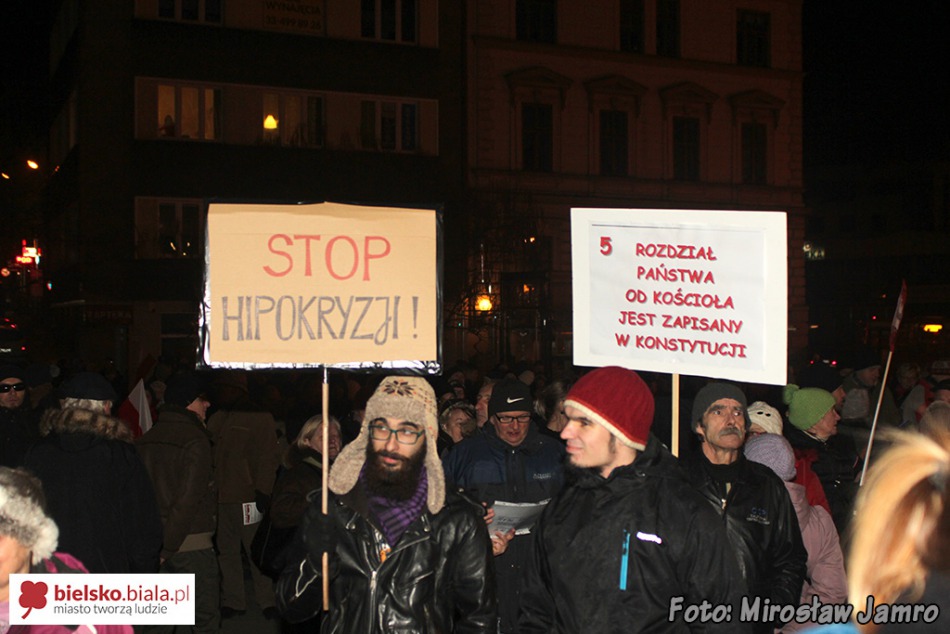 Oczekują dymisji rządu - foto