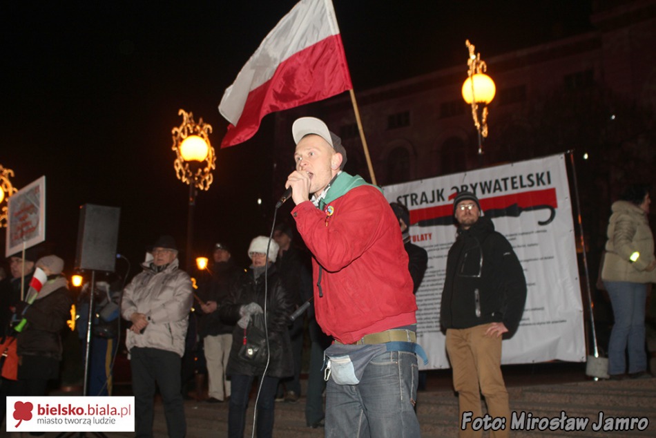 Oczekują dymisji rządu - foto