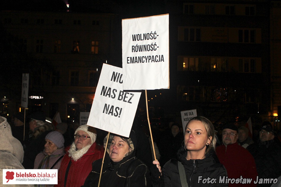Oczekują dymisji rządu - foto