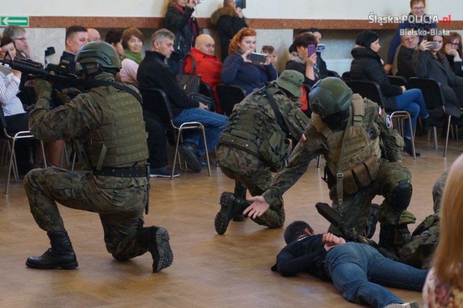 Marzą o karierze w mundurze - foto