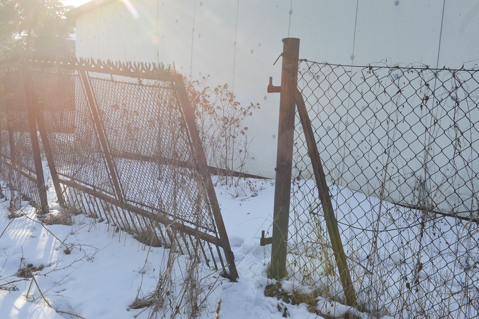 Tajemnicza hałda opon - foto