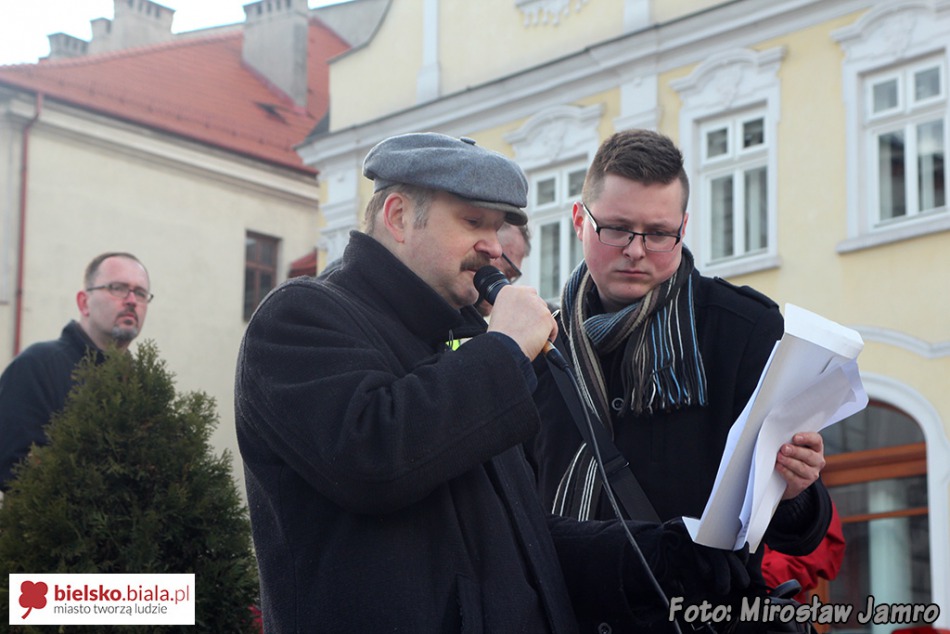 W obronie sądów na placu Chrobrego - foto