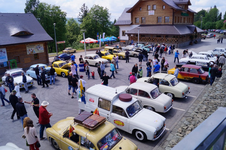 Pamiętasz ten dźwięk i zapach spalin?