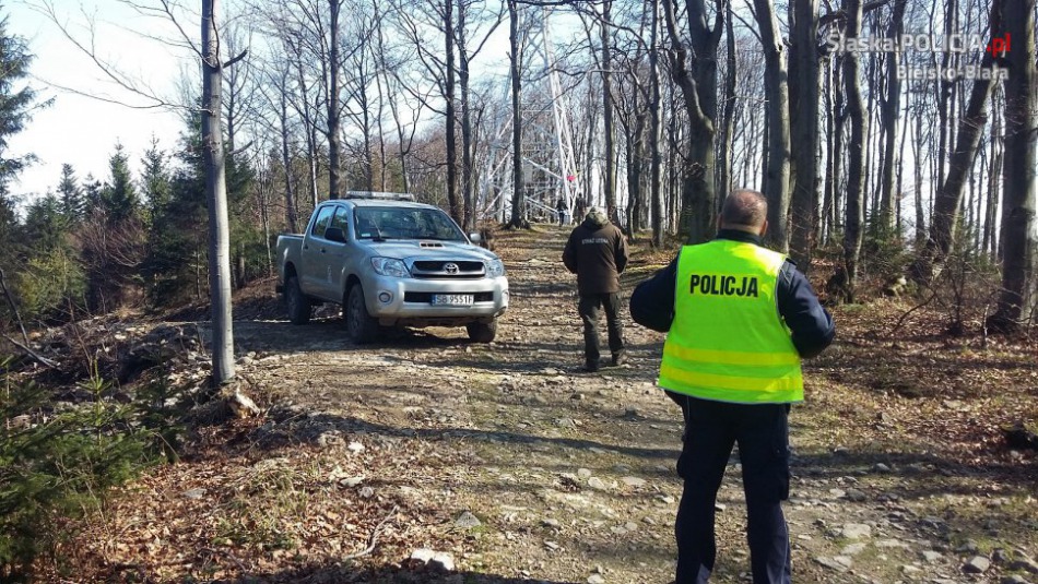 Przeciwko nielegalnym wyścigom w lesie