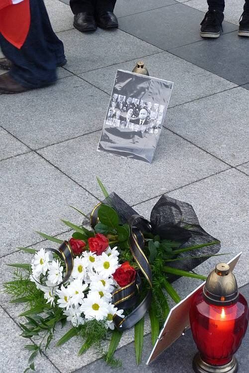 W rocznicę katastrofy smoleńskiej - foto