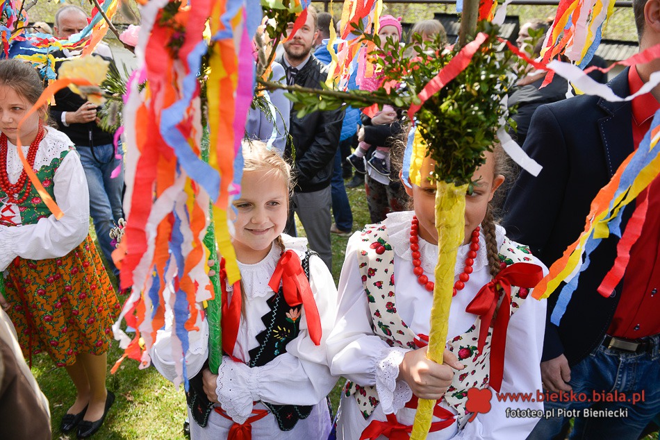 Tradycja urzekająca kolorami - foto
