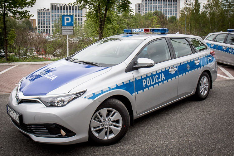 Hybrydy zastąpią stare radiowozy - foto