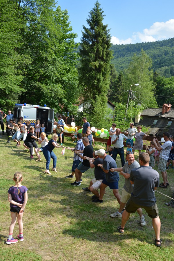 Tłumy na zabawie w Straconce - foto