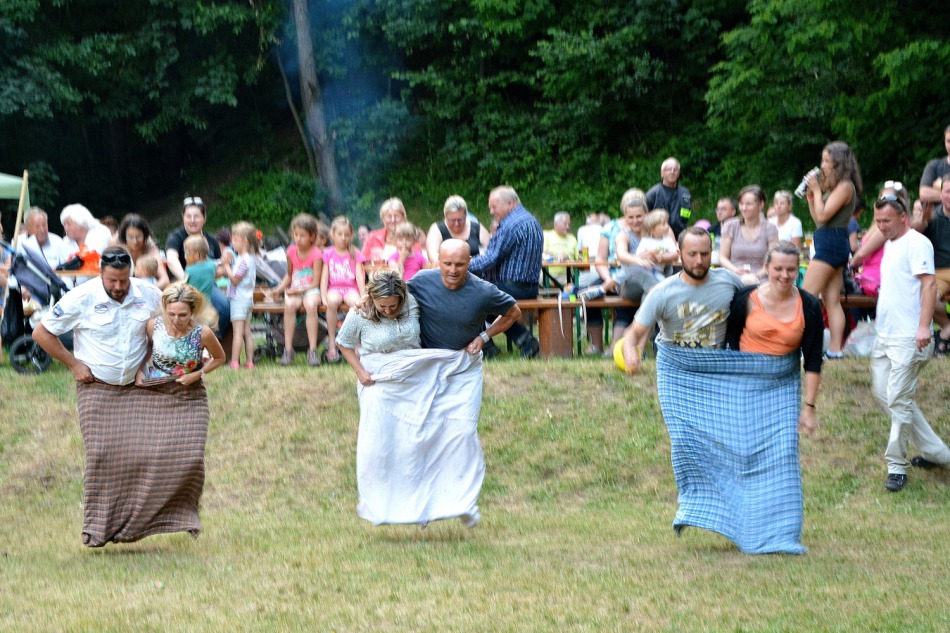 Tłumy na zabawie w Straconce - foto