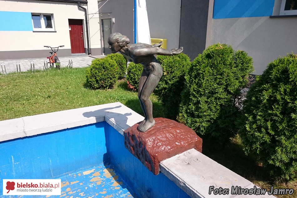 Picie na basenie