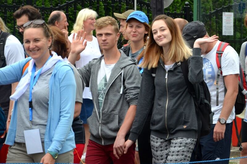 Wstali z kanapy. Są ich tysiące - foto