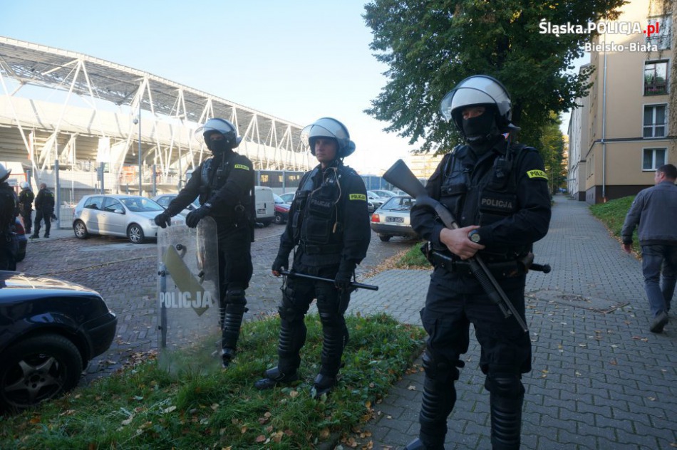 Akcja policji w całym mieście - foto