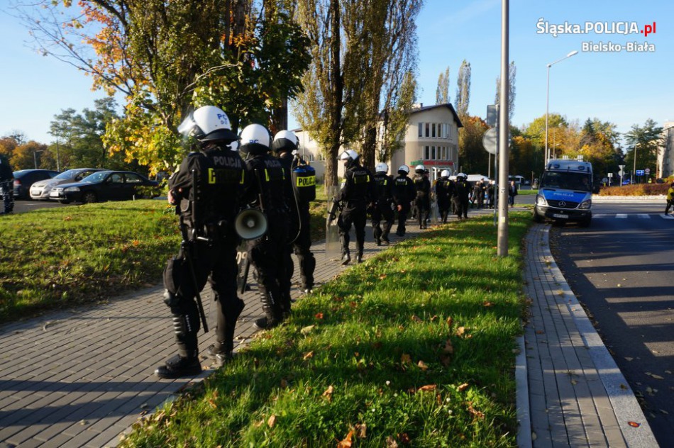 Akcja policji w całym mieście - foto
