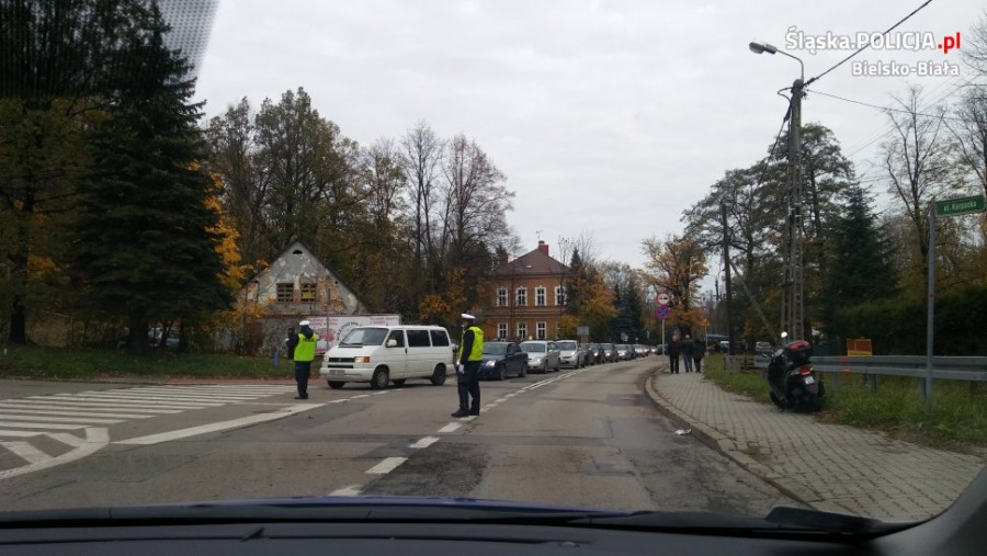 Nie całkiem bezpieczna droga na cmentarz
