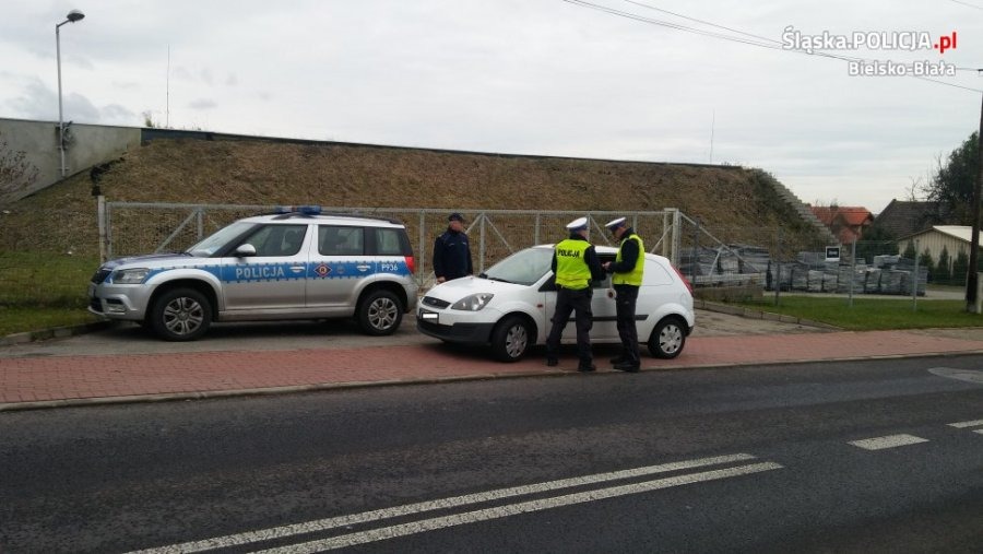 Nie całkiem bezpieczna droga na cmentarz
