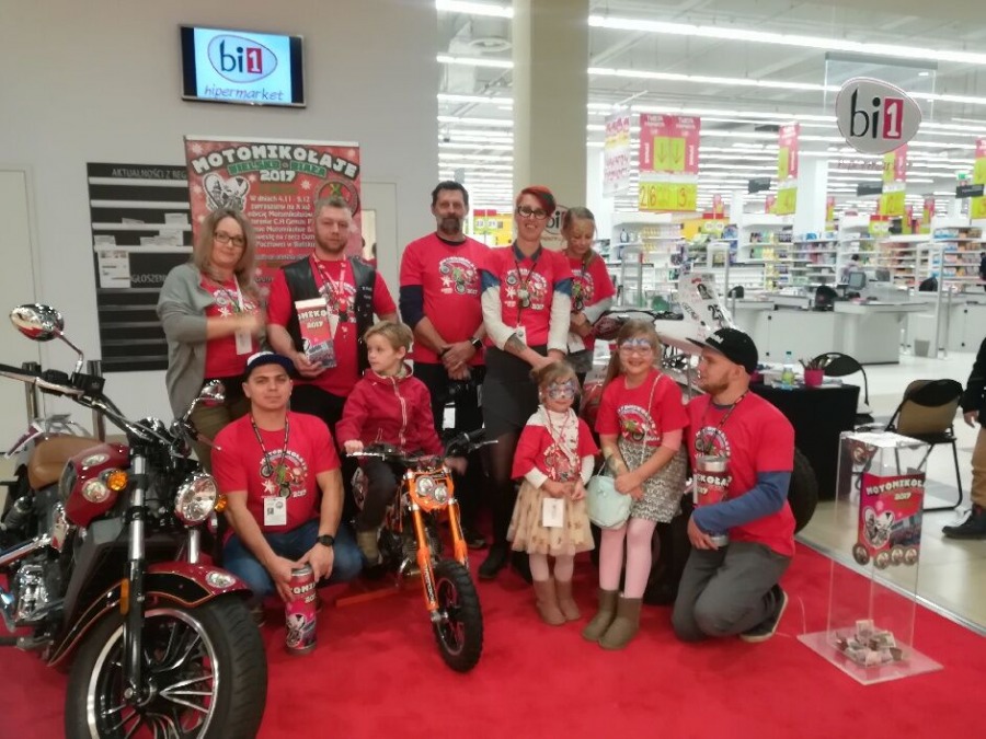 Motocykliści chcą zdążyć z prezentami - foto
