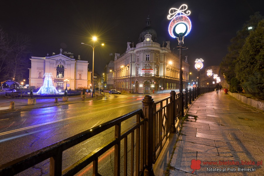 Bielsko-Biała pięknieje po zmroku