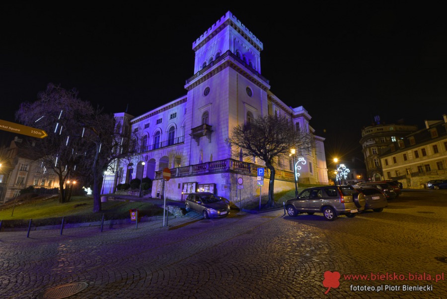 Bielsko-Biała pięknieje po zmroku